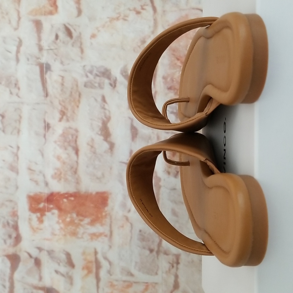 New Vince Dawn Leather Toe-Ring Flat Sandals - Picture 5 of 9